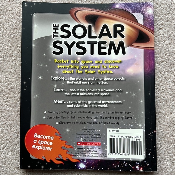 Scholastic- The Solar System Book - Picture 2 of 10